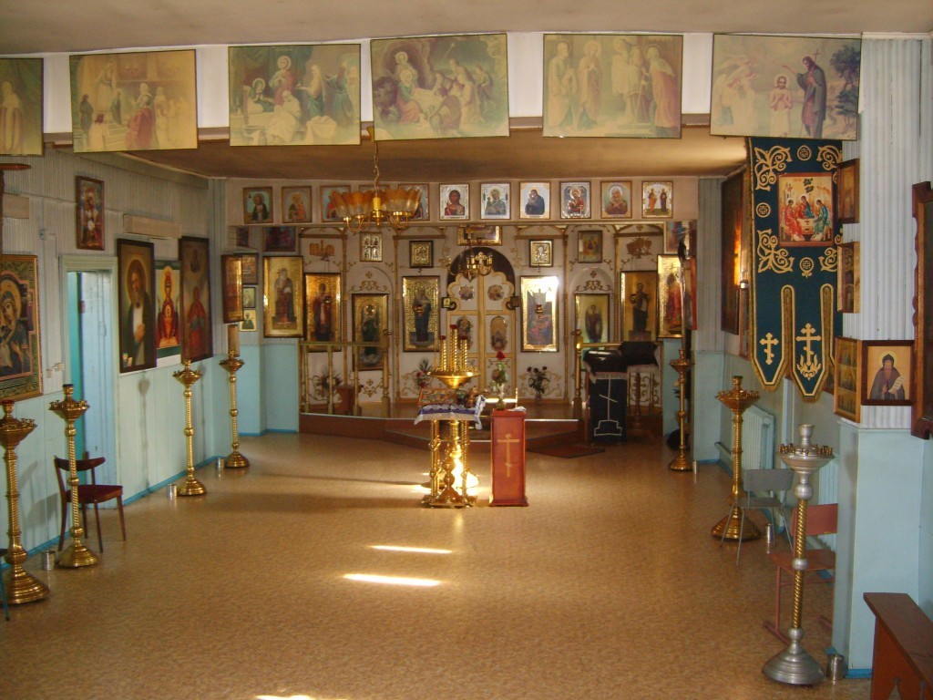 Унутранае ўбранства смалявіцкай царквы Свяціцеля Мікалая Цудатворца.