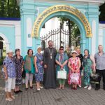 Группа паломников с нарушениями слуха посетила Свято-Покровский женский монастырь города Толочина
