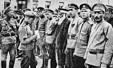 Салдаты і камандзіры – удзельнікі Першай сусветнай вайны (1914-1918).