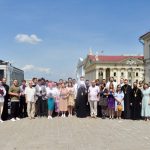 Митрополит Вениамин вручил дипломы выпускникам Института теологии БГУ