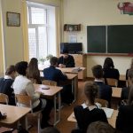 Как выбрать профессию по душе, обсудили вместе со священником старшеклассники Гимназии города Калинковичи
