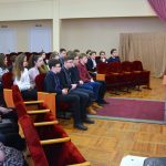 Гимназисты г. Хойники обсудили со священником вопросы выбора жизненного пути