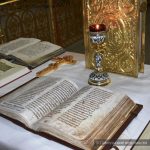 Жители Гомеля познакомились с экспозицией старейших духовных печатных изданий